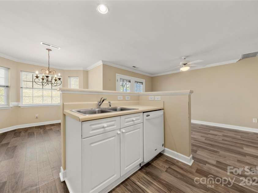 304 Valley Brook Lane, Concord, NC 28025.  MLS# CAR4230747, YatesRealty ID 16831. 