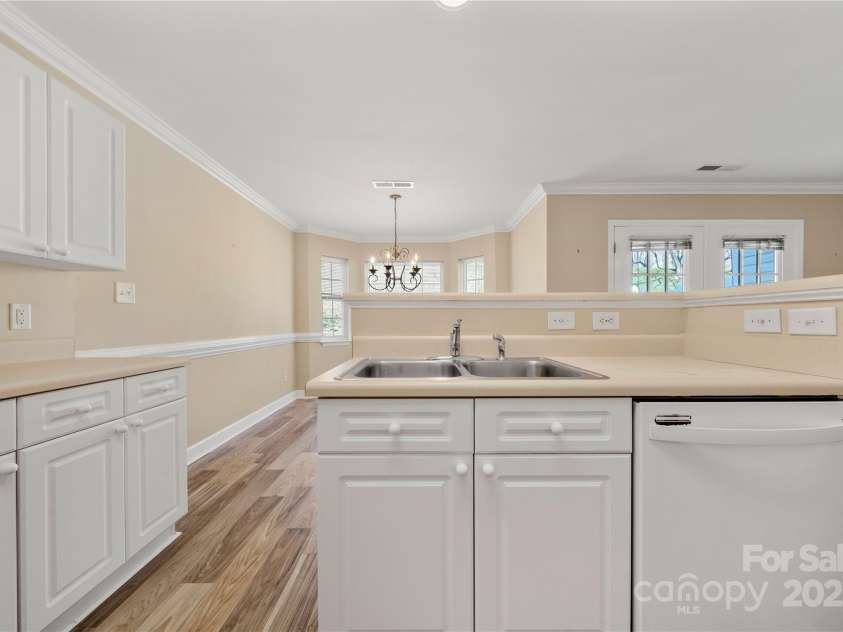 304 Valley Brook Lane, Concord, NC 28025.  MLS# CAR4230747, YatesRealty ID 16831. 