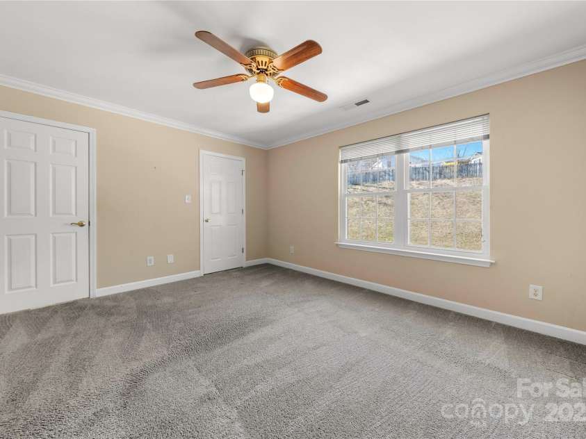 304 Valley Brook Lane, Concord, NC 28025.  MLS# CAR4230747, YatesRealty ID 16831. 