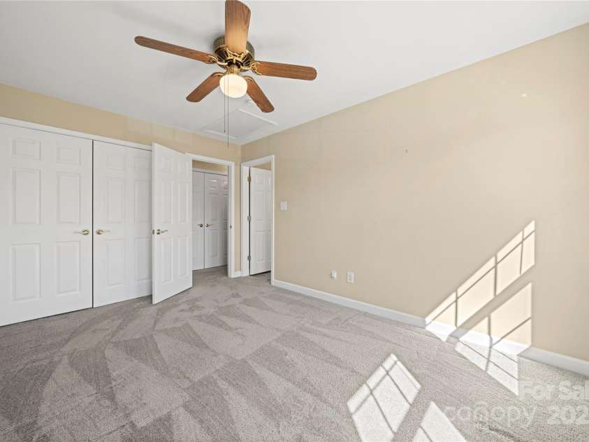 304 Valley Brook Lane, Concord, NC 28025.  MLS# CAR4230747, YatesRealty ID 16831. 