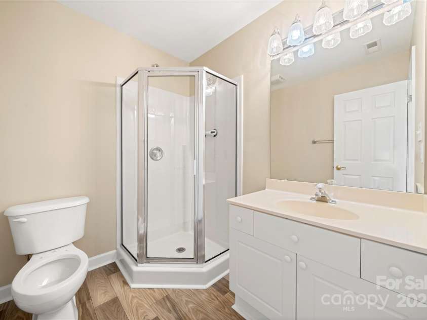 304 Valley Brook Lane, Concord, NC 28025.  MLS# CAR4230747, YatesRealty ID 16831. 