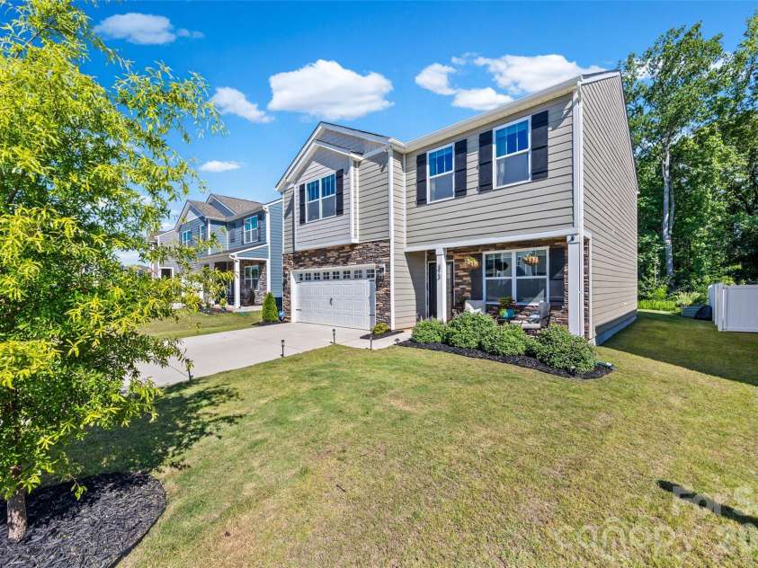 373 Court House Avenue, York, SC 29745.  MLS# CAR4358100, YatesRealty ID 16832. 