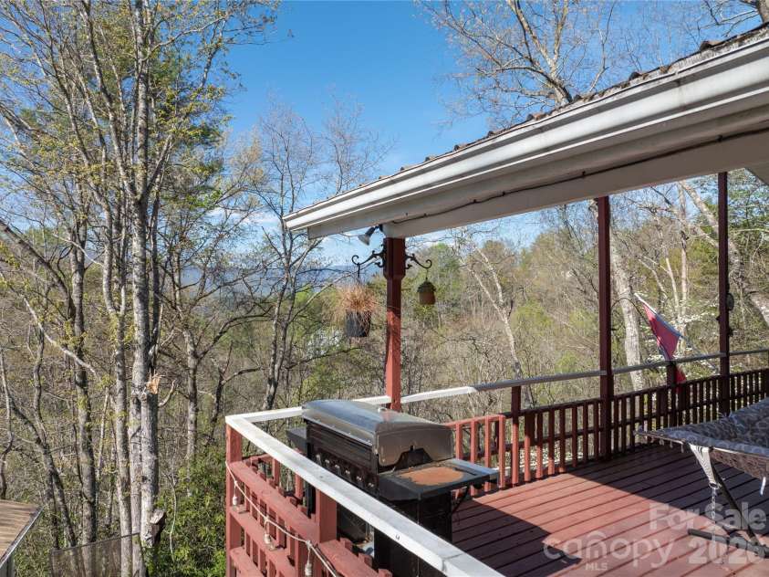344 Pine Ridge Trail, Almond, NC 28702.  MLS# CAR4370867, YatesRealty ID 16833. 