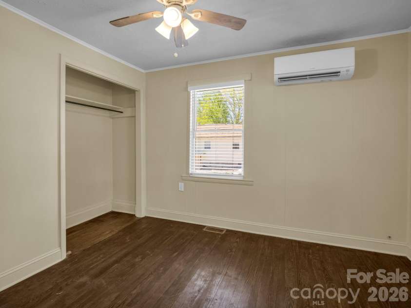159 Onteora Boulevard, Asheville, NC 28803.  MLS# CAR4370982, YatesRealty ID 16834. Bedroom #1