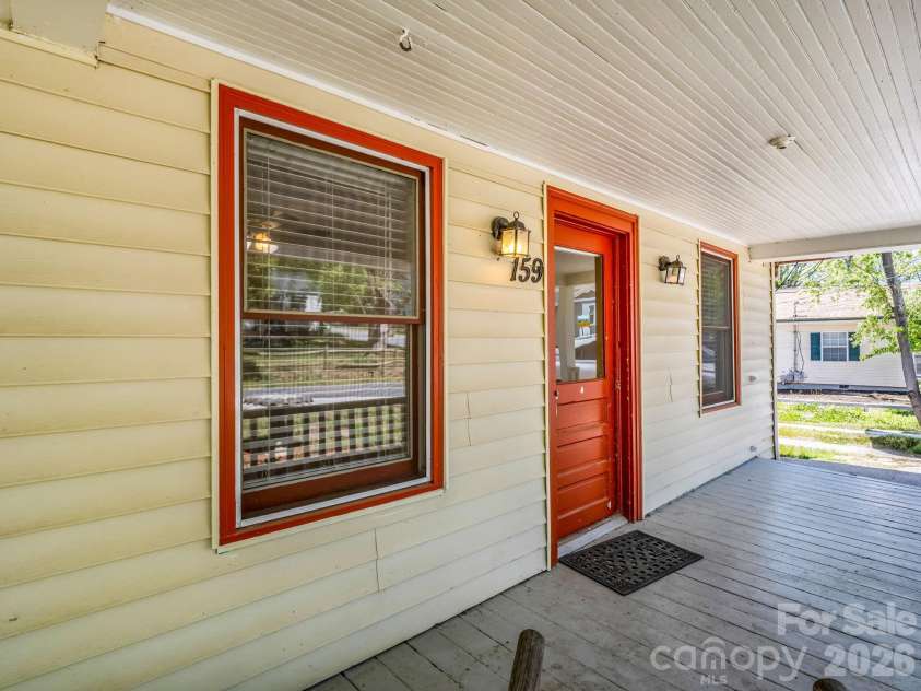 159 Onteora Boulevard, Asheville, NC 28803.  MLS# CAR4370982, YatesRealty ID 16834. Covered front porch