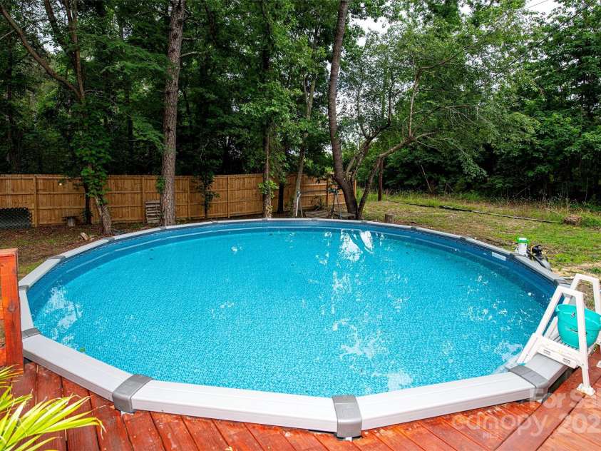 475 Dot Faris Road, Catawba, SC 29704.  MLS# CAR4255429, YatesRealty ID 16834. Pool