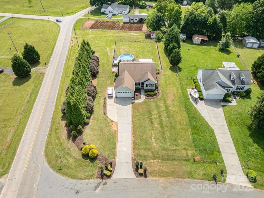 115 Meadow Lake Drive, Salisbury, NC 28146.  MLS# CAR4261028, YatesRealty ID 16835. 