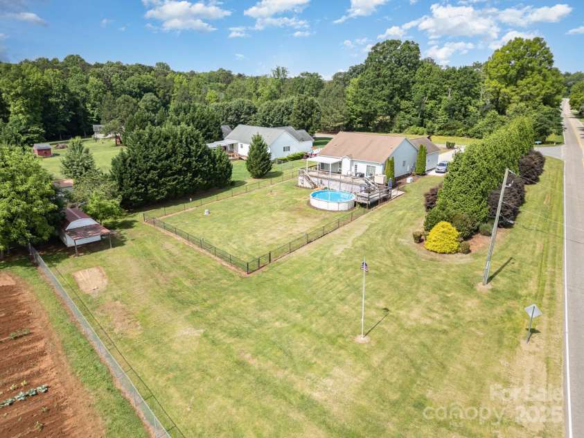 115 Meadow Lake Drive, Salisbury, NC 28146.  MLS# CAR4261028, YatesRealty ID 16835. 