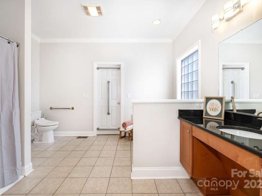 115 Meadow Lake Drive, Salisbury, NC 28146.  MLS# CAR4261028, YatesRealty ID 16835. 