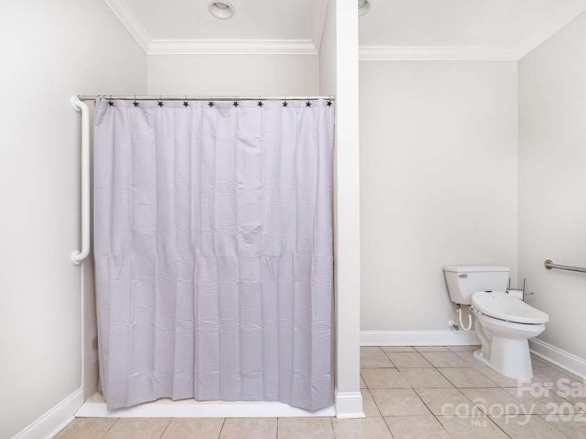 115 Meadow Lake Drive, Salisbury, NC 28146.  MLS# CAR4261028, YatesRealty ID 16835. 