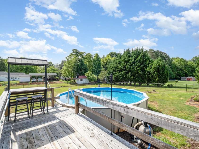 115 Meadow Lake Drive, Salisbury, NC 28146.  MLS# CAR4261028, YatesRealty ID 16835. 