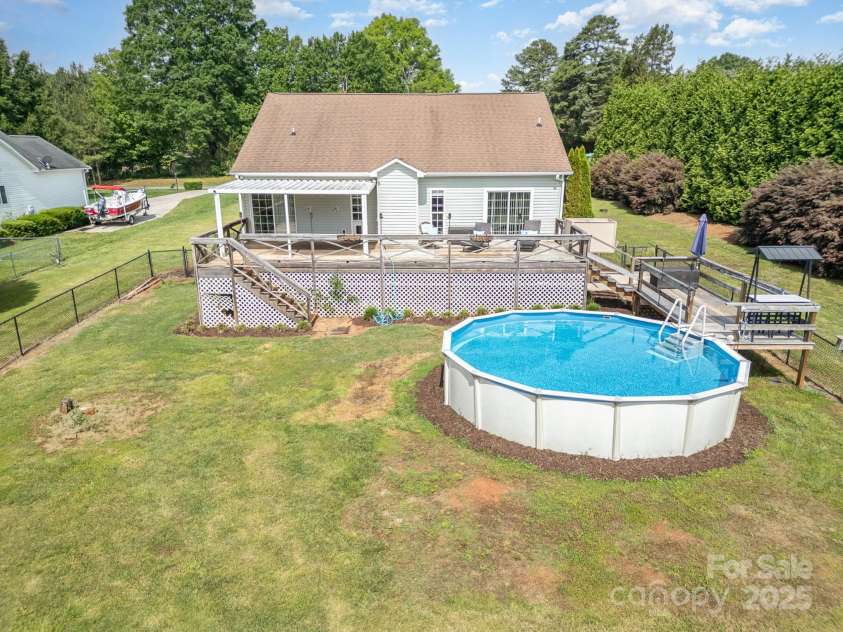 115 Meadow Lake Drive, Salisbury, NC 28146.  MLS# CAR4261028, YatesRealty ID 16835. 