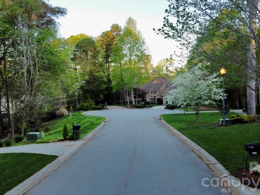 7656 Juniper Lane, Denver, NC 28037.  MLS# CAR4375574, YatesRealty ID 16835. 