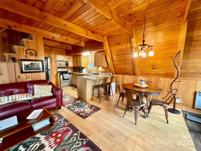 233 Cherry Road, Boone, NC 28607.  MLS# CAR4248700, YatesRealty ID 16836. 