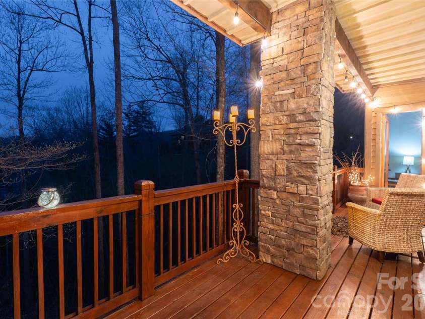 100 Saddle Notch Lane, Tuckasegee, NC 28783.  MLS# CAR4332104, YatesRealty ID 16837. 