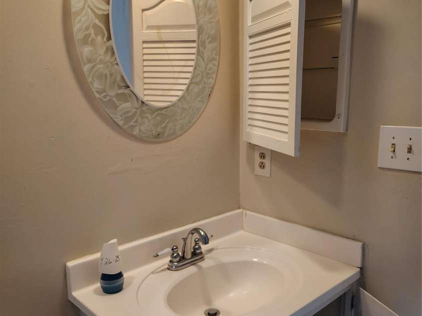 7107 Stonington Lane, Charlotte, NC 28227.  MLS# CAR4265077, YatesRealty ID 16837. 