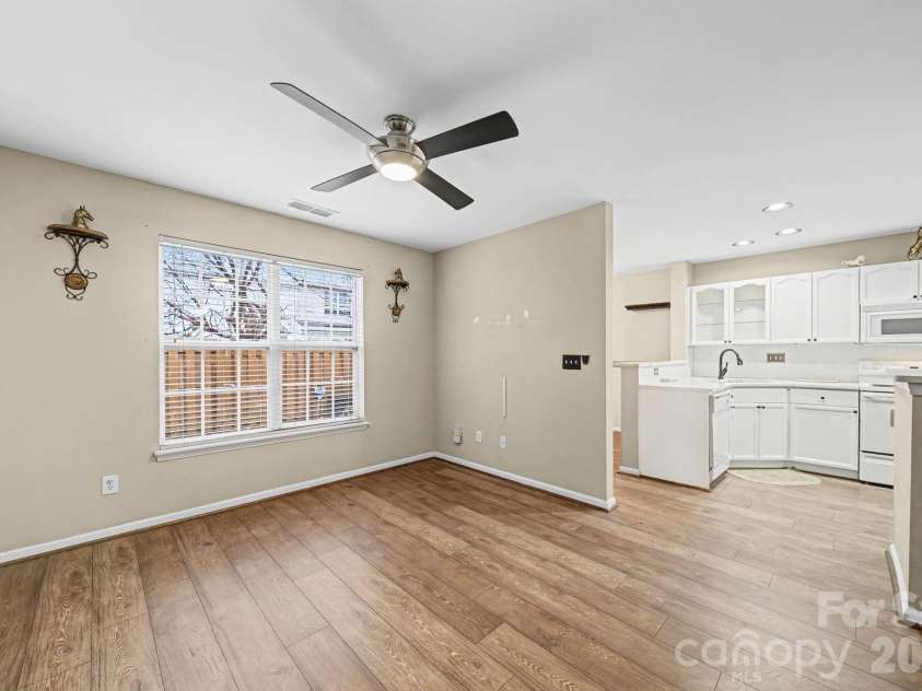 5963 Moose Lane, Charlotte, NC 28269.  MLS# CAR4340652, YatesRealty ID 16839. 