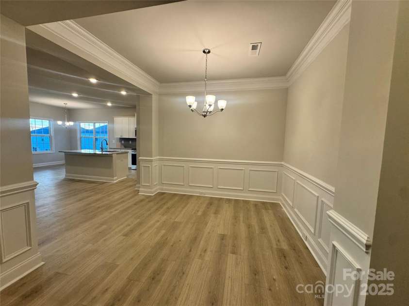 713 Inwood Hill Drive, Gastonia, NC 28056.  MLS# CAR4234423, YatesRealty ID 16839. Dining room