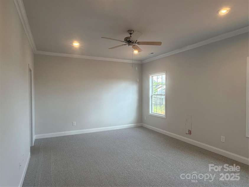 713 Inwood Hill Drive, Gastonia, NC 28056.  MLS# CAR4234423, YatesRealty ID 16839. Primary Bedroom