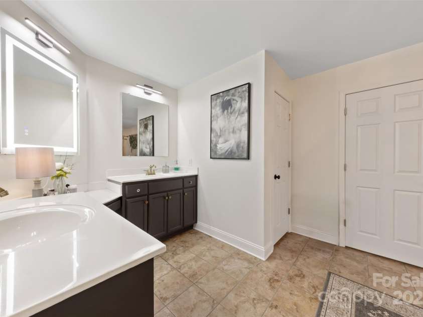 244 Mark Ryan Lane, Dallas, NC 28034.  MLS# CAR4328222, YatesRealty ID 1684. 