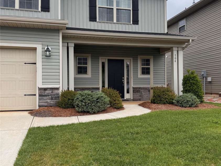 704 Robert Moses Drive, Gastonia, NC 28056.  MLS# CAR4254485, YatesRealty ID 16840. 