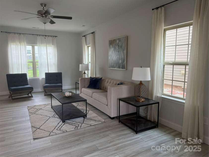 704 Robert Moses Drive, Gastonia, NC 28056.  MLS# CAR4254485, YatesRealty ID 16840. Family Room