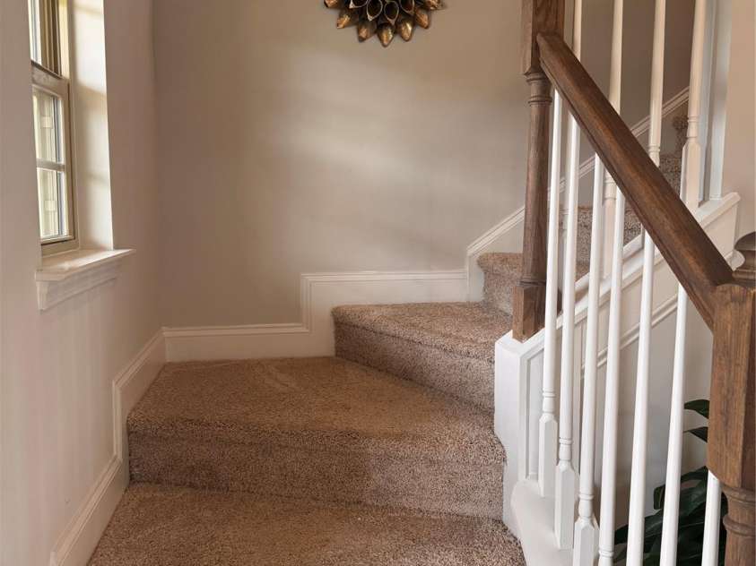 704 Robert Moses Drive, Gastonia, NC 28056.  MLS# CAR4254485, YatesRealty ID 16840. Stiarcase