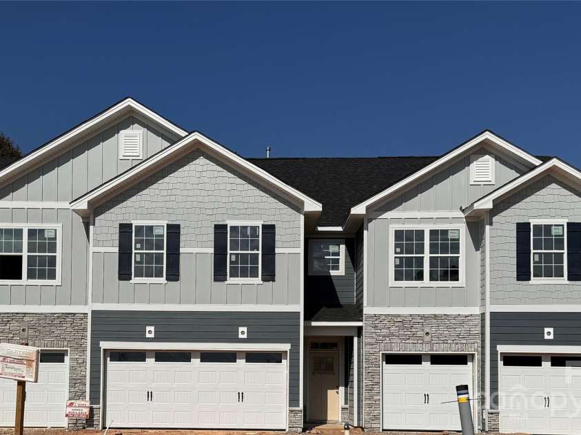 4049 Port Richmond Avenue, Gastonia, NC 28056.  MLS# CAR4192904, YatesRealty ID 16841. 