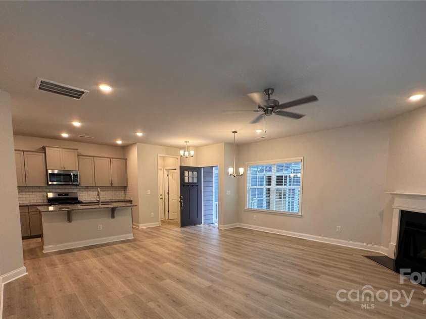 4049 Port Richmond Avenue, Gastonia, NC 28056.  MLS# CAR4192904, YatesRealty ID 16841. 