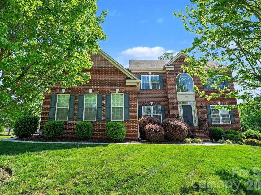 7608 Clarke Ridge Court, Charlotte, NC 28269.  MLS# CAR4374193, YatesRealty ID 16842. 