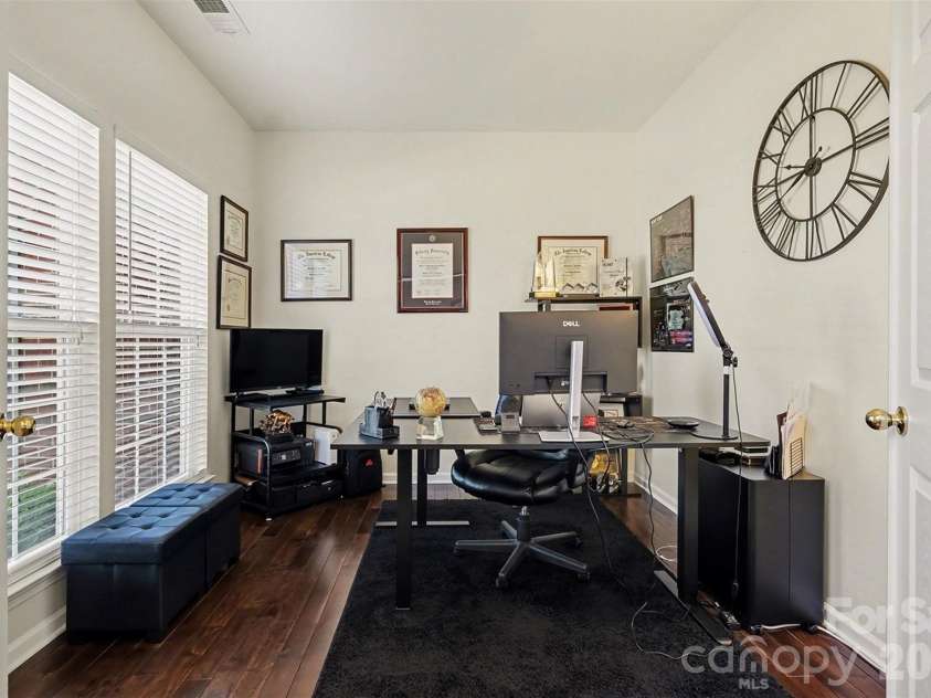 7608 Clarke Ridge Court, Charlotte, NC 28269.  MLS# CAR4374193, YatesRealty ID 16842. 