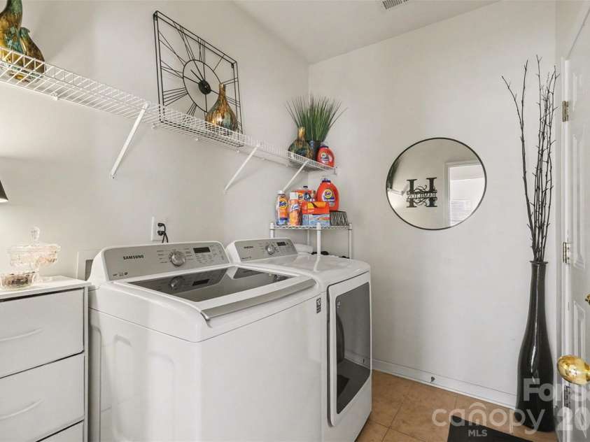 7608 Clarke Ridge Court, Charlotte, NC 28269.  MLS# CAR4374193, YatesRealty ID 16842. 