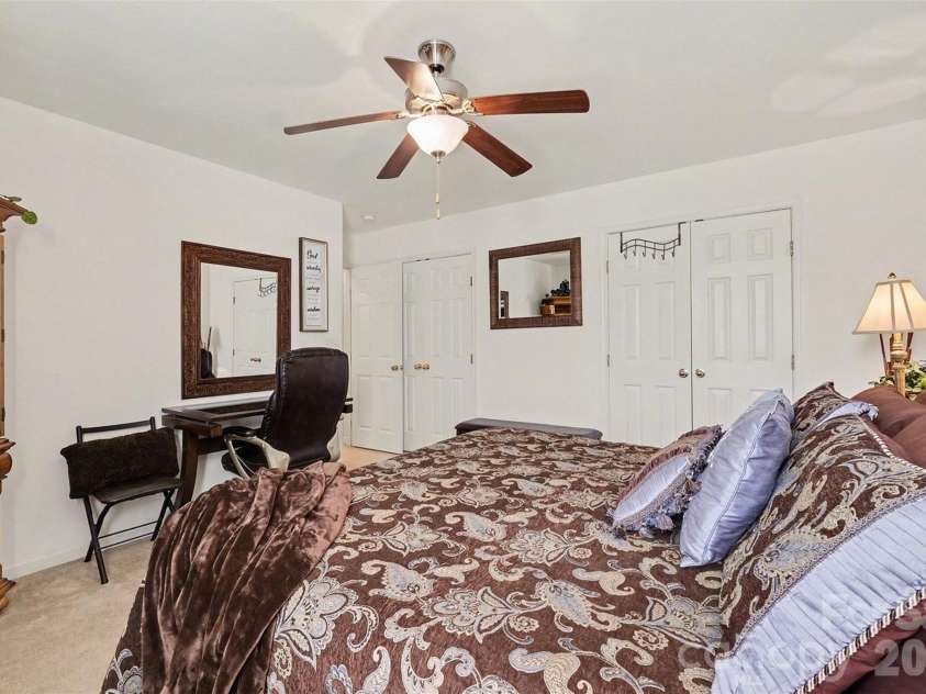 7608 Clarke Ridge Court, Charlotte, NC 28269.  MLS# CAR4374193, YatesRealty ID 16842. 