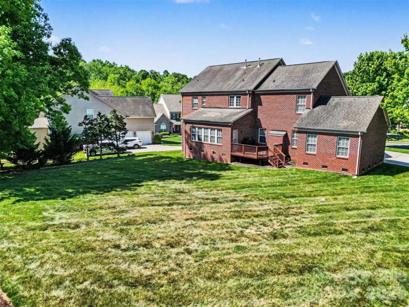 7608 Clarke Ridge Court, Charlotte, NC 28269.  MLS# CAR4374193, YatesRealty ID 16842. 