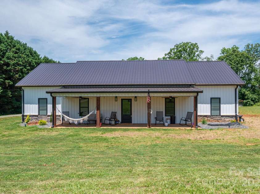 1138 Zeb Haynes Road, Maiden, NC 28650.  MLS# CAR4260529, YatesRealty ID 16843. 