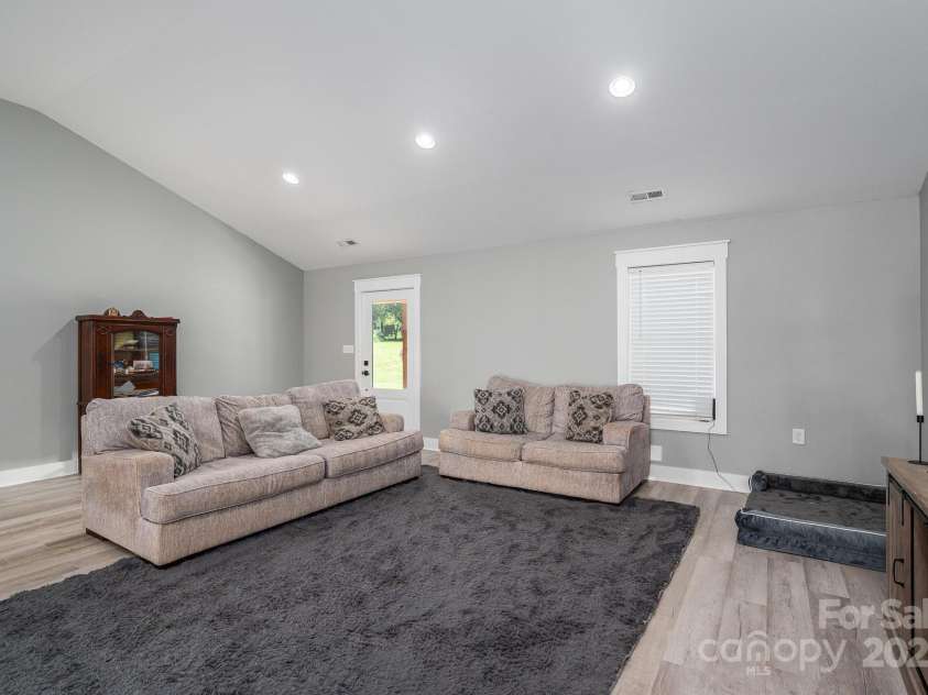 1138 Zeb Haynes Road, Maiden, NC 28650.  MLS# CAR4260529, YatesRealty ID 16843. 