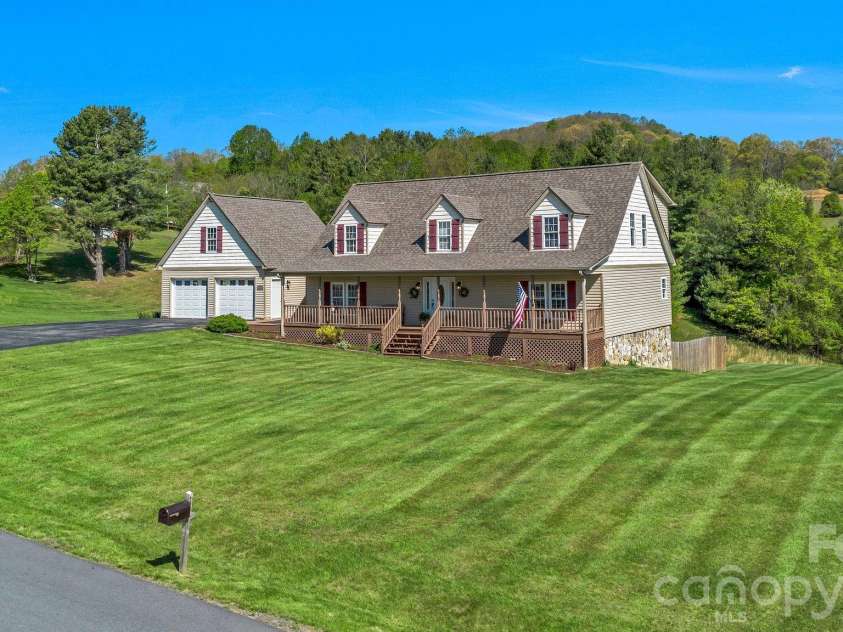 461 Doctors Street, Sparta, NC 28675.  MLS# CAR4374575, YatesRealty ID 16843. 