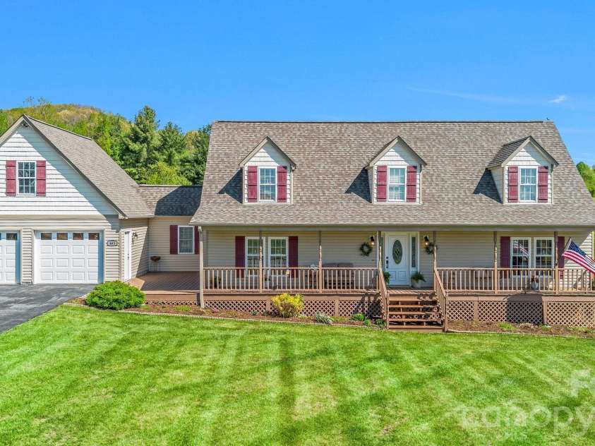 461 Doctors Street, Sparta, NC 28675.  MLS# CAR4374575, YatesRealty ID 16843. 