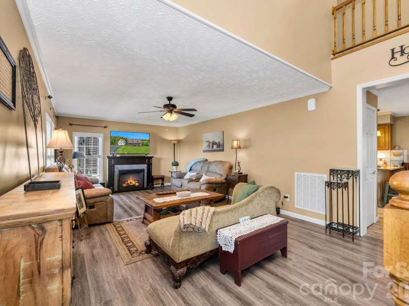 461 Doctors Street, Sparta, NC 28675.  MLS# CAR4374575, YatesRealty ID 16843. 
