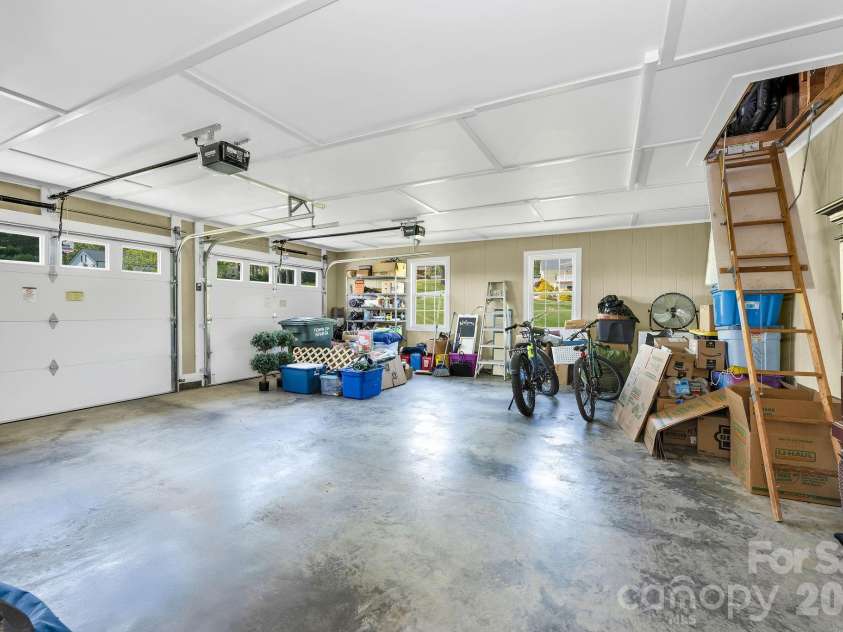 461 Doctors Street, Sparta, NC 28675.  MLS# CAR4374575, YatesRealty ID 16843. 