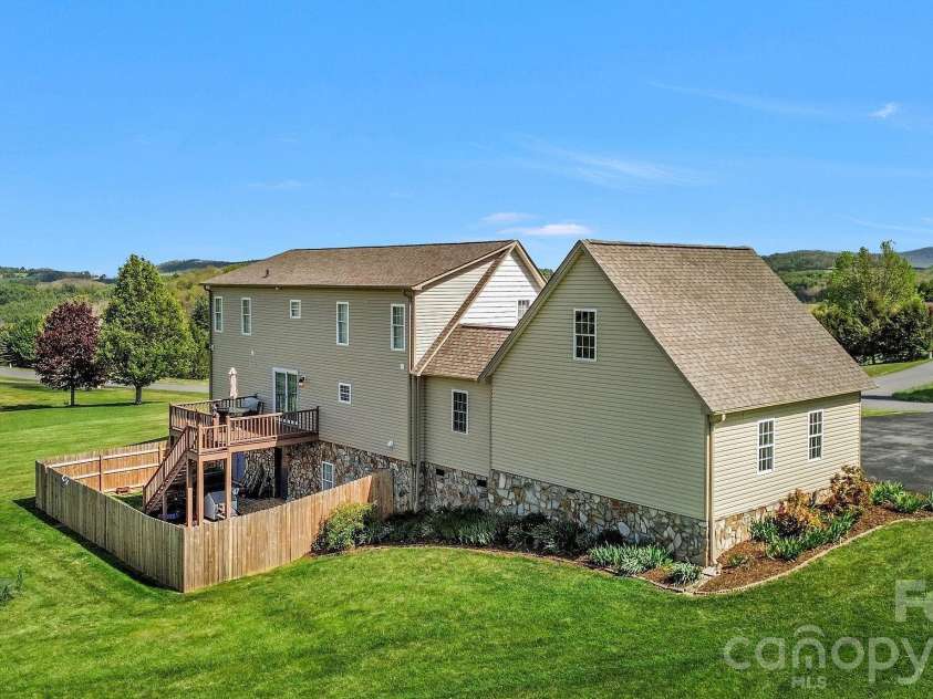 461 Doctors Street, Sparta, NC 28675.  MLS# CAR4374575, YatesRealty ID 16843. 