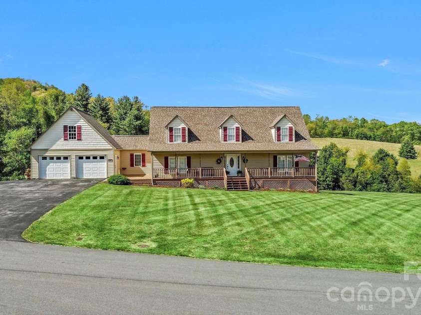 461 Doctors Street, Sparta, NC 28675.  MLS# CAR4374575, YatesRealty ID 16843. 