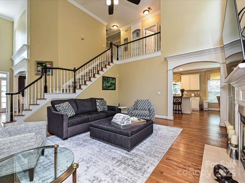 2406 Tarleton Twins Terrace, Charlotte, NC 28270.  MLS# CAR4261443, YatesRealty ID 16844. Great Room