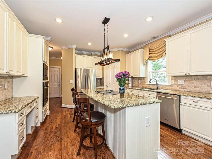 2406 Tarleton Twins Terrace, Charlotte, NC 28270.  MLS# CAR4261443, YatesRealty ID 16844. Kitchen