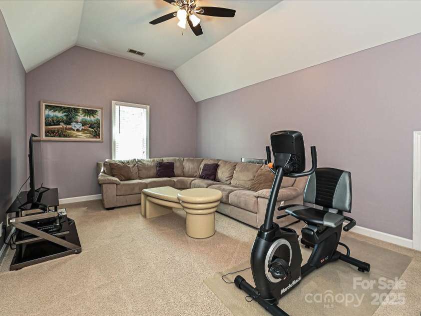 2406 Tarleton Twins Terrace, Charlotte, NC 28270.  MLS# CAR4261443, YatesRealty ID 16844. Recreation Room/Bonus