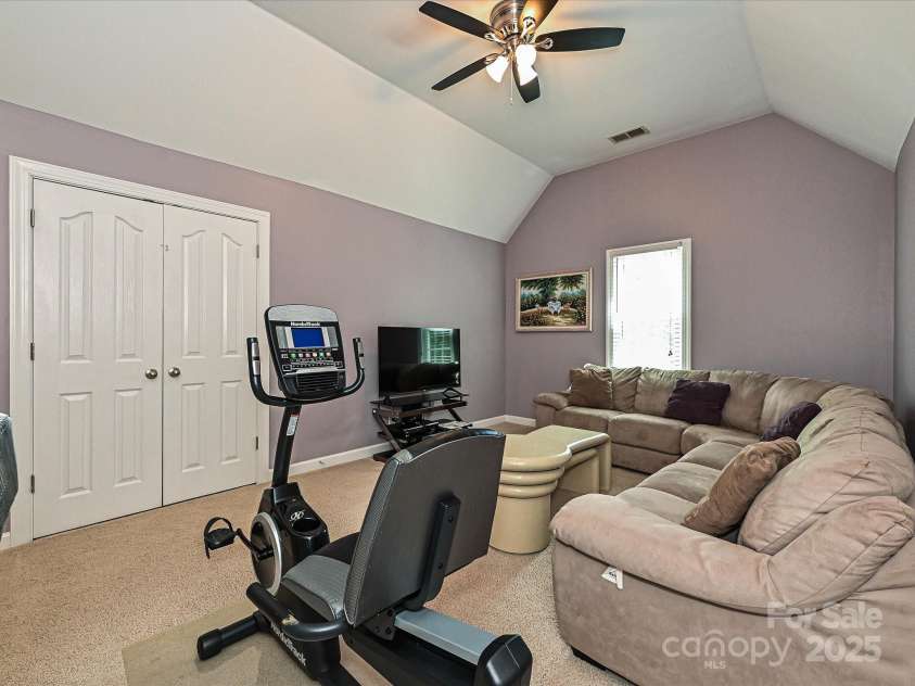 2406 Tarleton Twins Terrace, Charlotte, NC 28270.  MLS# CAR4261443, YatesRealty ID 16844. Recreation Room/Bonus