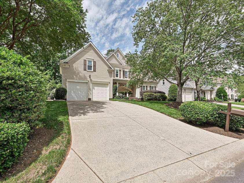 2406 Tarleton Twins Terrace, Charlotte, NC 28270.  MLS# CAR4261443, YatesRealty ID 16844. Welcome Home