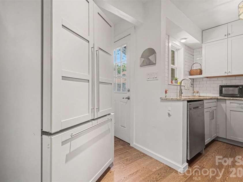 415 7th Street, Charlotte, NC 28202.  MLS# CAR4415449, YatesRealty ID 16844. 