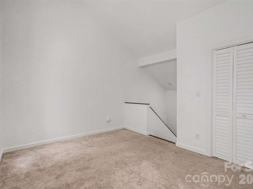 415 7th Street, Charlotte, NC 28202.  MLS# CAR4415449, YatesRealty ID 16844. 