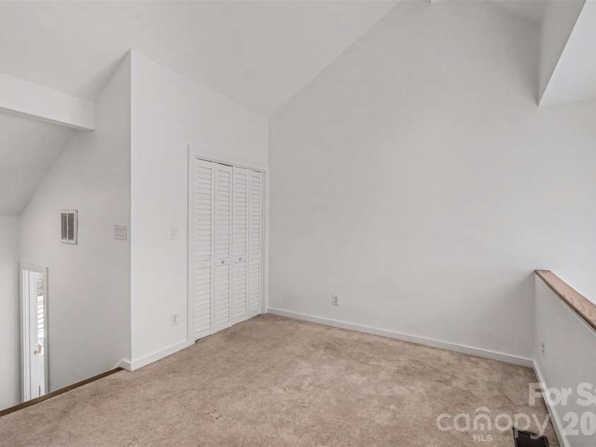 415 7th Street, Charlotte, NC 28202.  MLS# CAR4415449, YatesRealty ID 16844. 